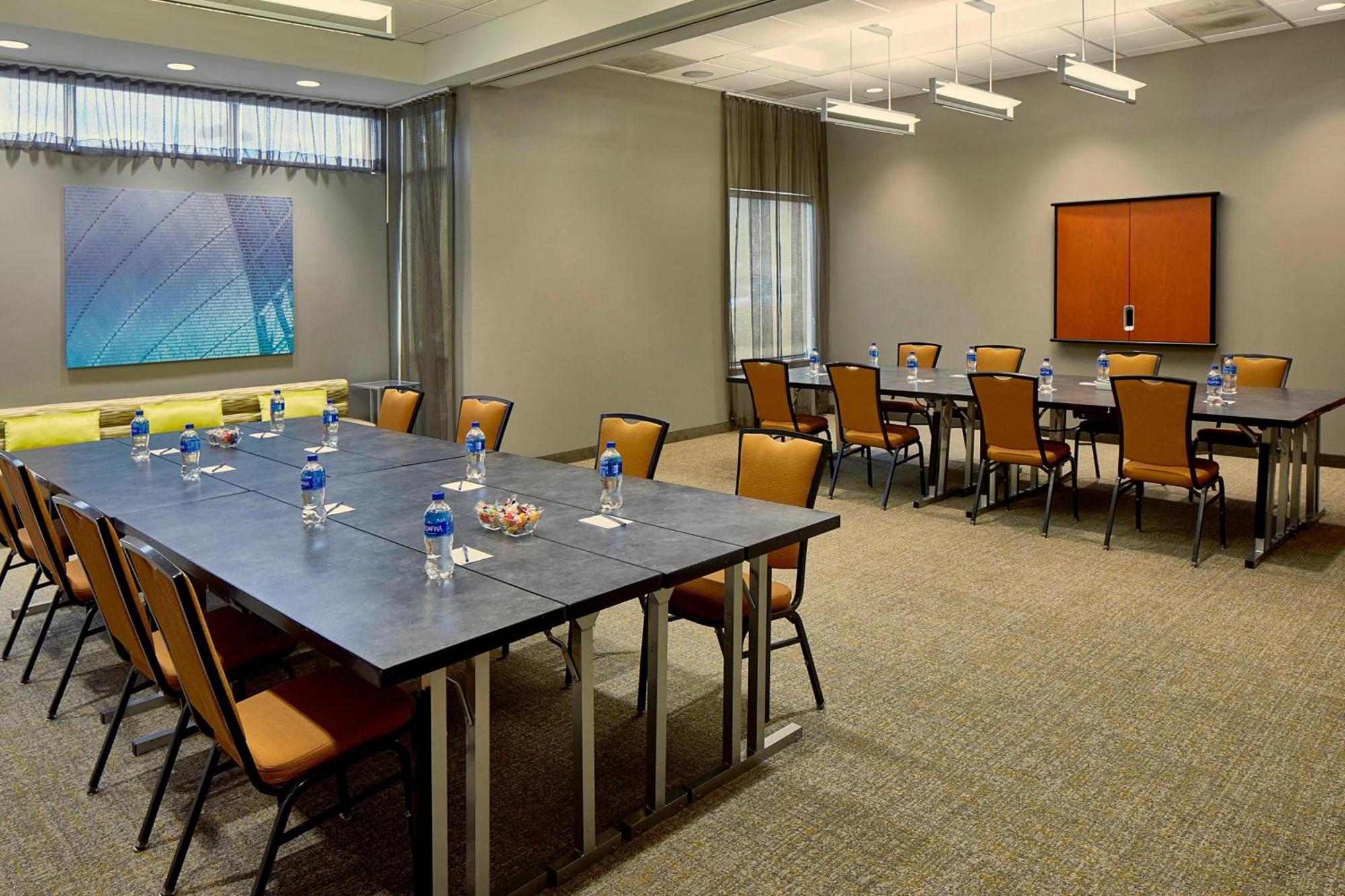 Springhill By Marriott Atlanta Airport Gateway Hotel