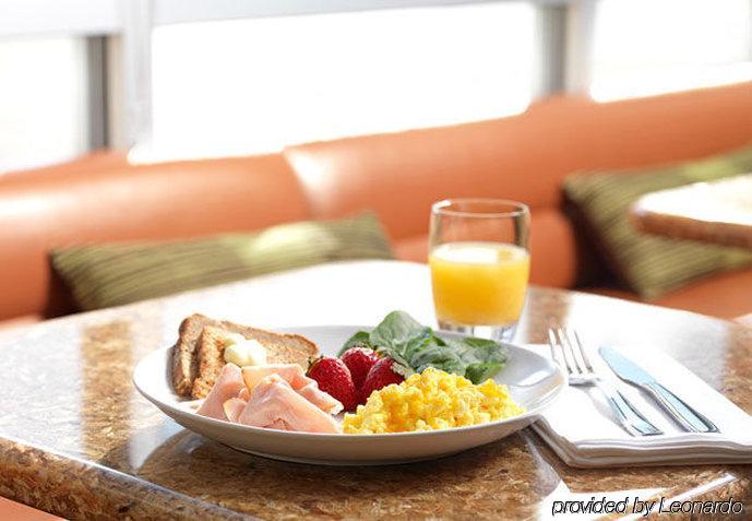 Springhill By Marriott Atlanta Airport Gateway Hotel College Park